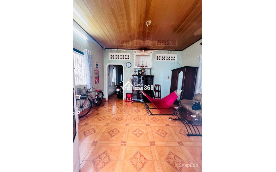 Bán nhà mặt phố Phường Phước Long (Hiệp Phú, Q.9 cũ) ngang 6m, DT 95m2, 1 trệt, 2PN. Sổ hồng, giá 6.99 tỷ. LH: 0933125879